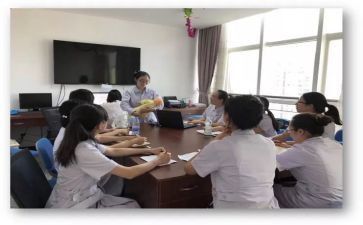 小班卫生保健工作总结7篇