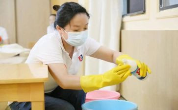 幼儿园保育员小班工作总结6篇