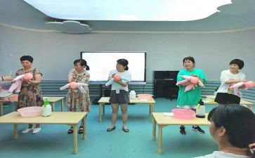 保育员秋季学期工作总结5篇