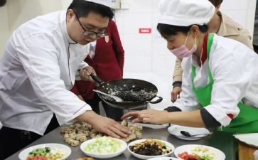 2024年厨师个人年终总结优秀8篇