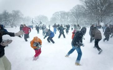 校园打雪仗作文7篇
