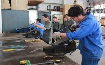 年度电工工作总结个人总结6篇