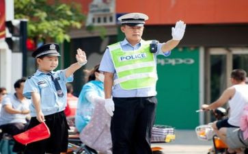 女交警的演讲稿7篇