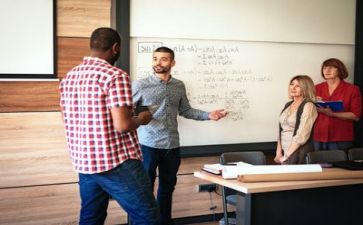 教师总结述职报告参考8篇